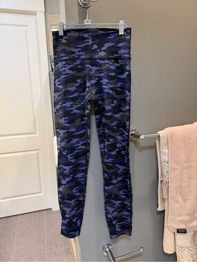 aerie Blue and Black Camo High-Waist Leggings